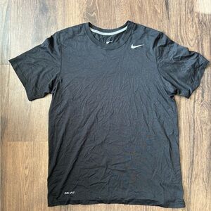 Nike Men's Black Short Sleeve Tee